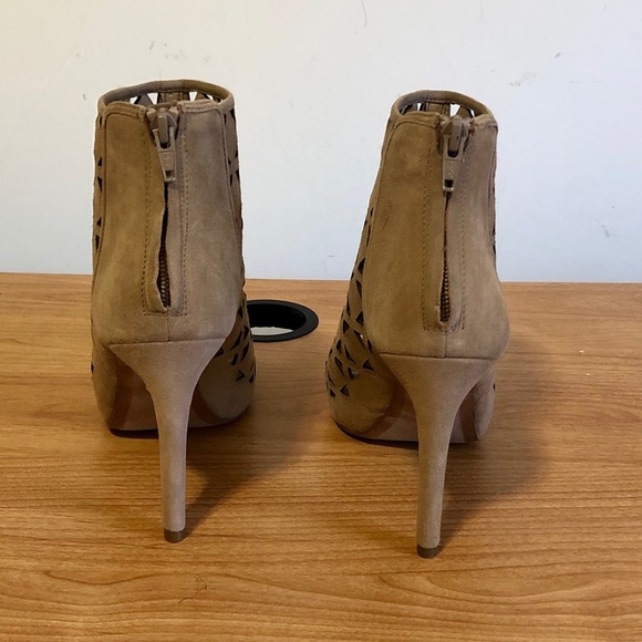 Michael Kors Open Toe “Ivy” Bootie, Tan size 9 - Picture 6 of 9